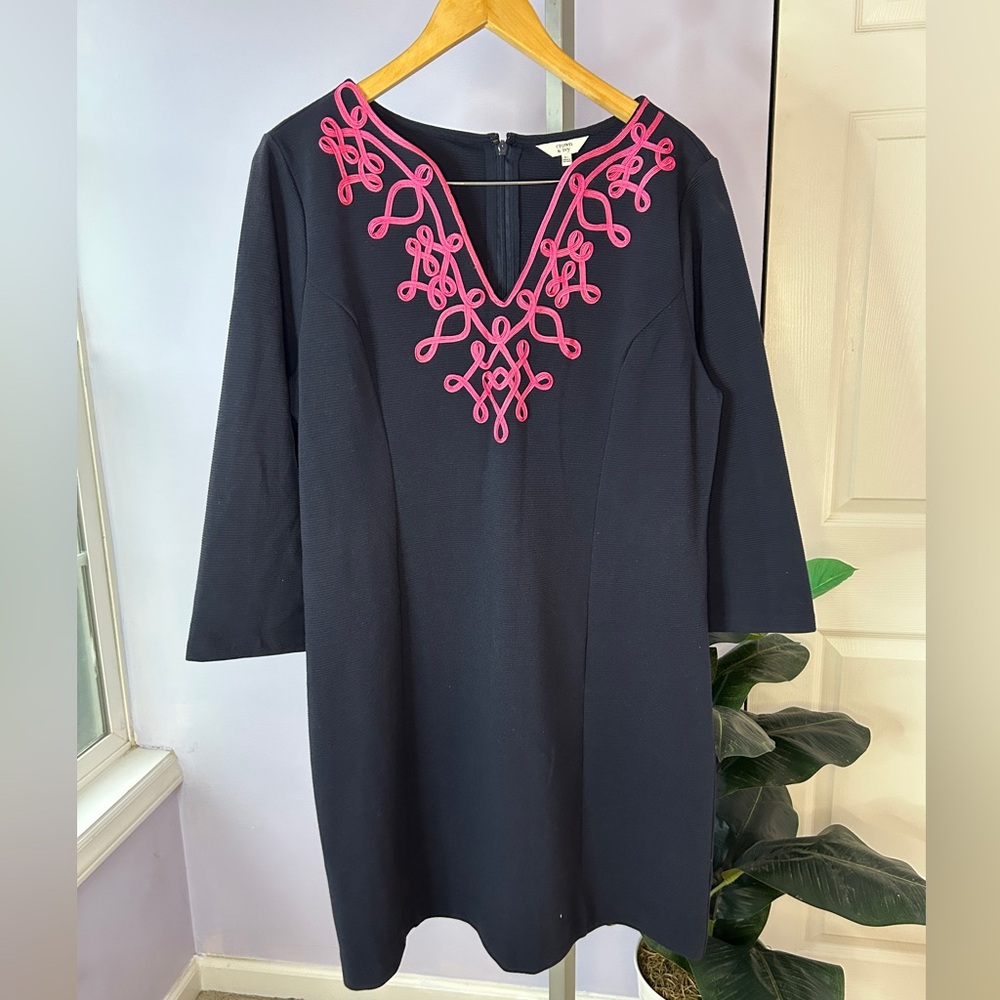 Crown & Ivy Navy Dress with Hot Pink Ribbon Detailing V-Neck 3/4 sleeves XL